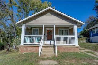 9308 E 16th Street S, Independence, MO 64052