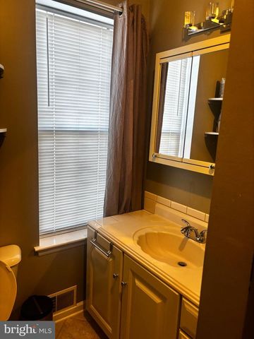 1814 FORSTER ST, Harrisburg, PA 17103