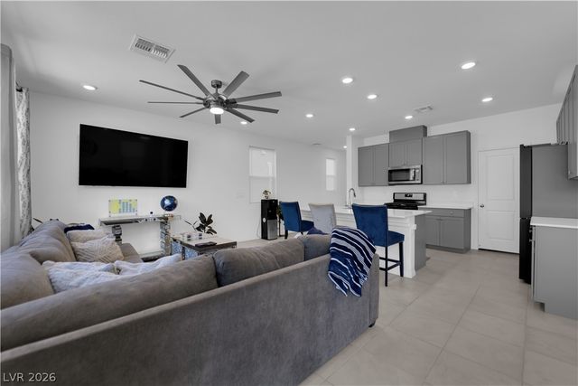 10223 Midnight Onyx Street, Las Vegas, NV 89141