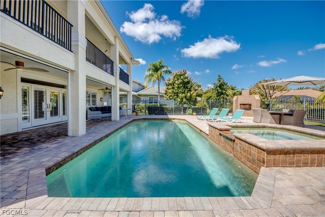 26 Carrotwood CT, Fort Myers, FL 33919