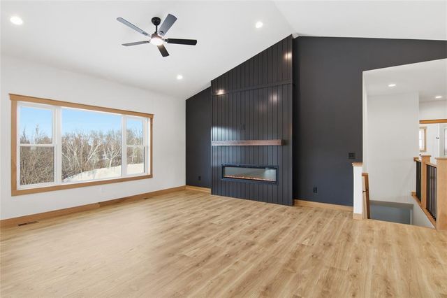 1921 Willow Creek Parkway, Chippewa Falls, WI 54729