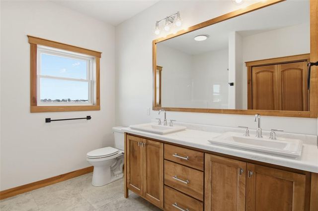 1921 Willow Creek Parkway, Chippewa Falls, WI 54729