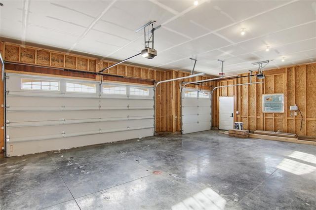 1921 Willow Creek Parkway, Chippewa Falls, WI 54729