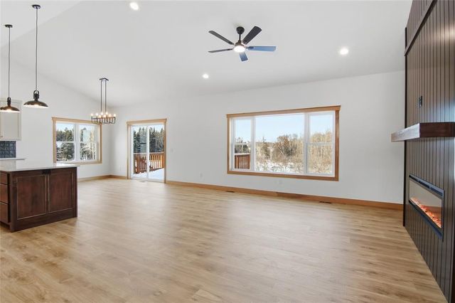 1921 Willow Creek Parkway, Chippewa Falls, WI 54729