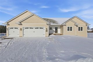 1921 Willow Creek Parkway, Chippewa Falls, WI 54729