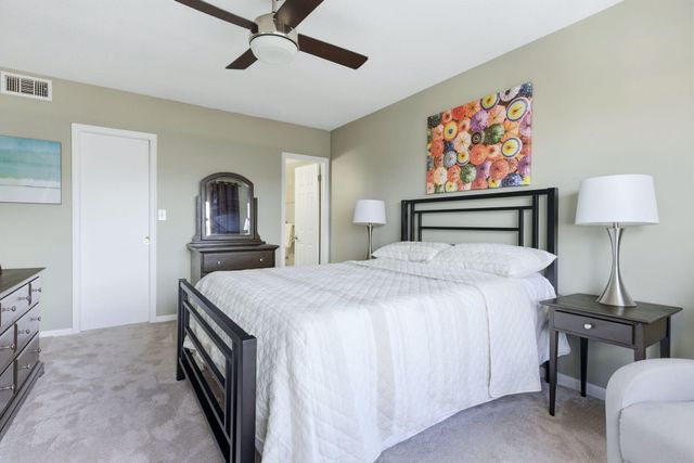 2880 NE 33rd Court 305, Fort Lauderdale, FL 33306