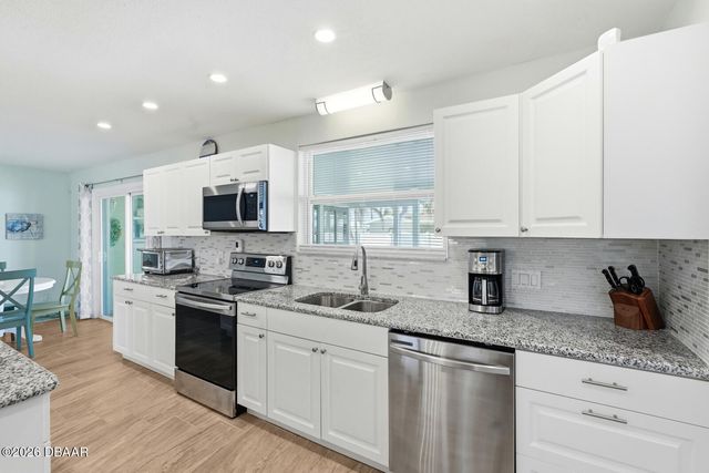 341 Plaza Boulevard, Daytona Beach, FL 32118