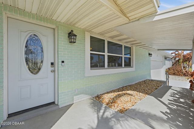 341 Plaza Boulevard, Daytona Beach, FL 32118