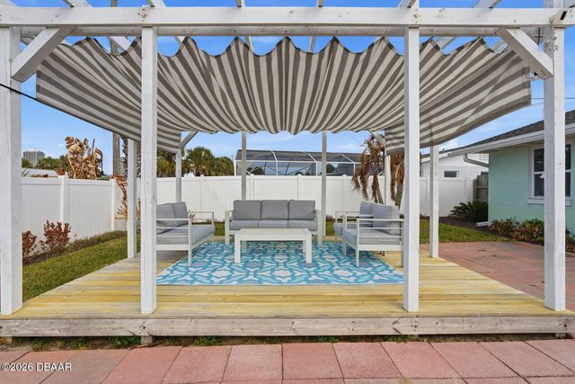 341 Plaza Boulevard, Daytona Beach, FL 32118