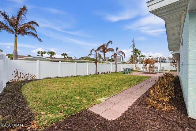 341 Plaza Boulevard, Daytona Beach, FL 32118