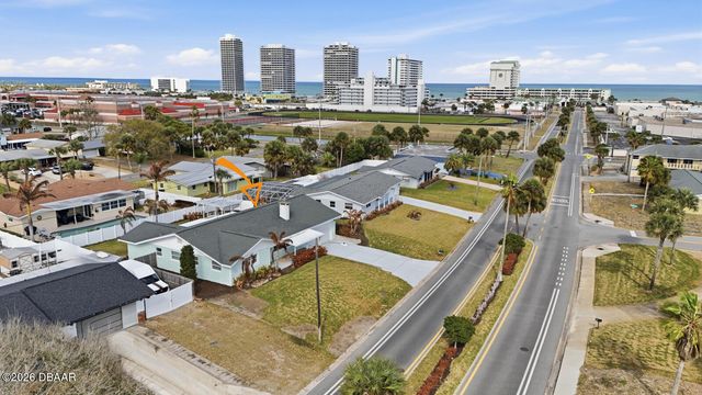 341 Plaza Boulevard, Daytona Beach, FL 32118