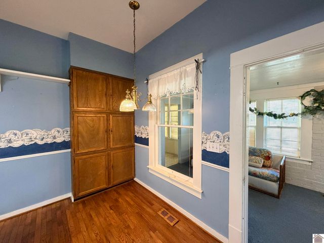 1307 W Broadway Street, Mayfield, KY 42066