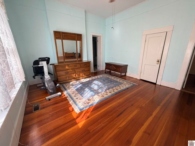 1307 W Broadway Street, Mayfield, KY 42066