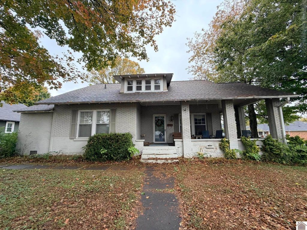 1307 W Broadway Street, Mayfield, KY 42066