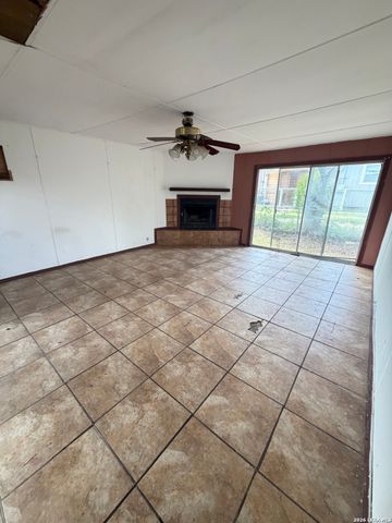 610 BROOKVIEW DR, San Antonio, TX 78213