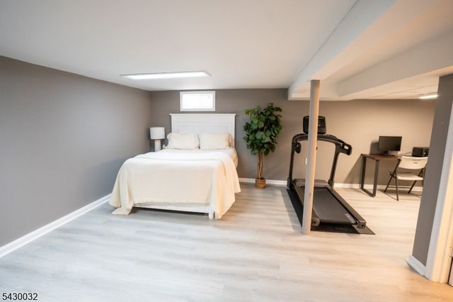 241 Coupe Pl, North Arlington Boro, NJ 07031