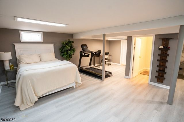 241 Coupe Pl, North Arlington Boro, NJ 07031