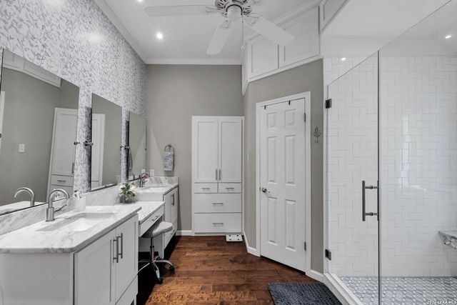 9207 Bigbury, San Antonio, TX 78254