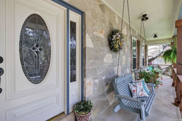 9207 Bigbury, San Antonio, TX 78254