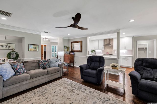 9207 Bigbury, San Antonio, TX 78254