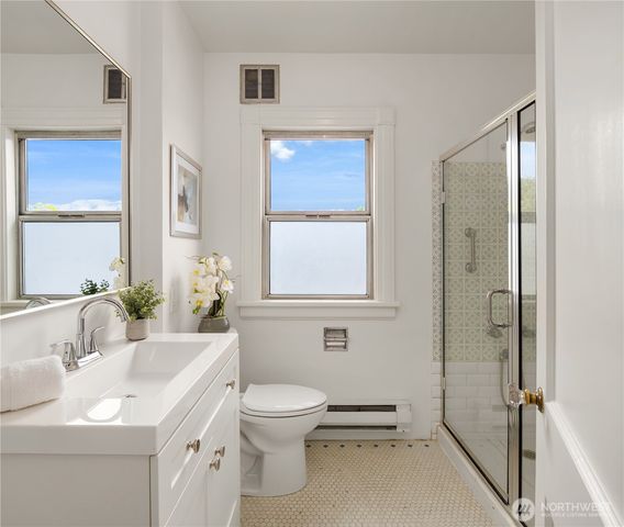 1716 N 43rd Street, Seattle, WA 98103