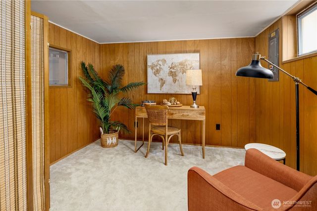 1716 N 43rd Street, Seattle, WA 98103
