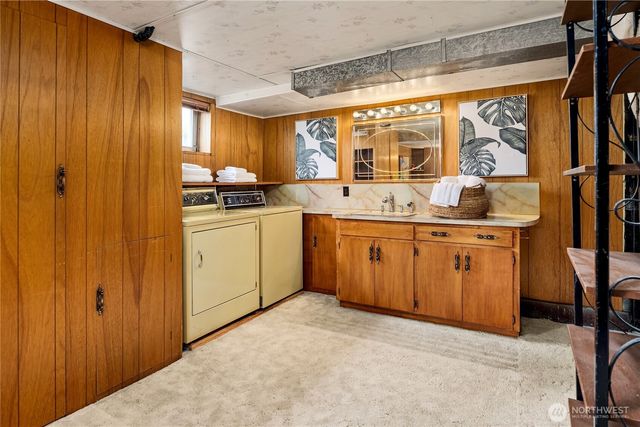 1716 N 43rd Street, Seattle, WA 98103