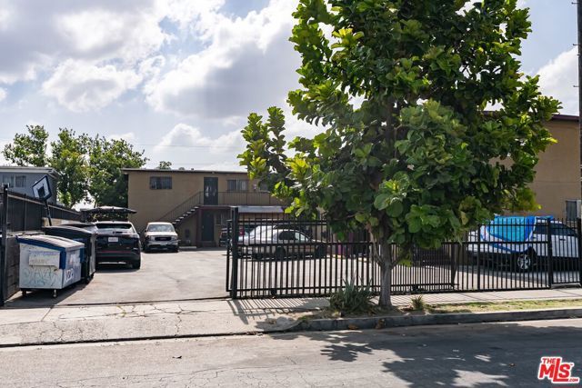 9234 Graham Avenue, Los Angeles, CA 90002