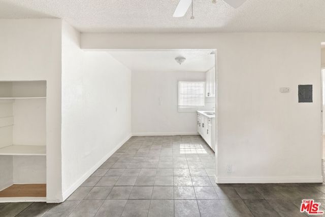 9234 Graham Avenue, Los Angeles, CA 90002
