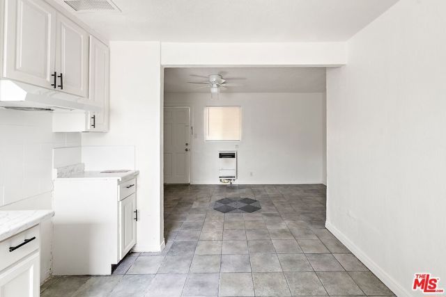 9234 Graham Avenue, Los Angeles, CA 90002