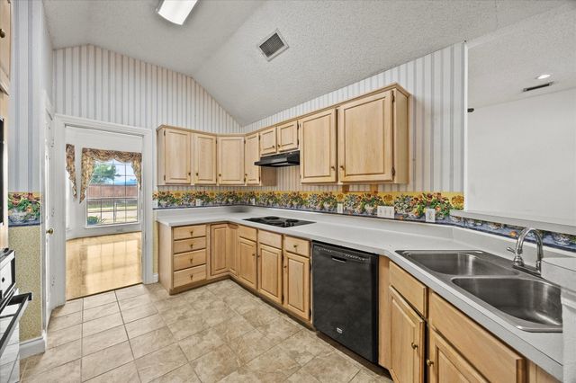 2416 Liles Lane, Mesquite, TX 75181