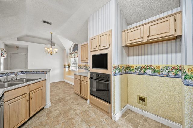 2416 Liles Lane, Mesquite, TX 75181