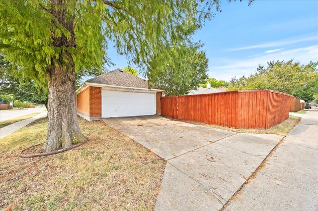 2416 Liles Lane, Mesquite, TX 75181