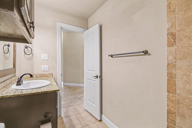 2132 Newbrook Drive, Edmond, OK 73003