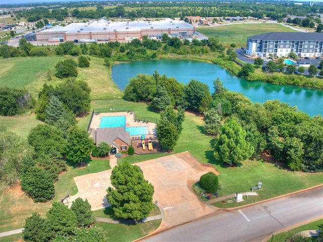 2132 Newbrook Drive, Edmond, OK 73003