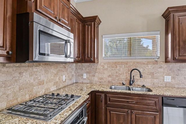 2132 Newbrook Drive, Edmond, OK 73003