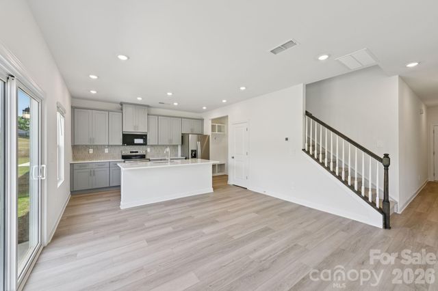 2052 Sunflower Circle, Newton, NC 28658