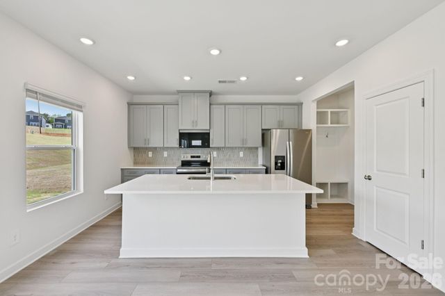2052 Sunflower Circle, Newton, NC 28658