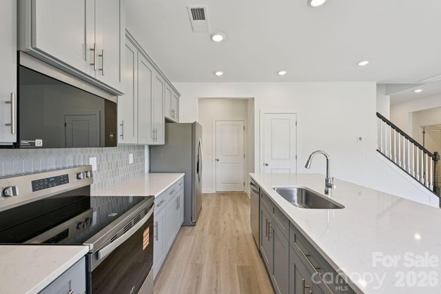 2052 Sunflower Circle, Newton, NC 28658