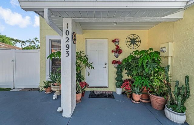 10293 Boynton Place Circle, Boynton Beach, FL 33437