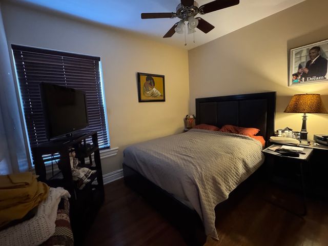 7249 S Calumet Avenue, Chicago, IL 60619