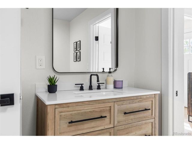 514 S Lowell Blvd, Denver, CO 80219