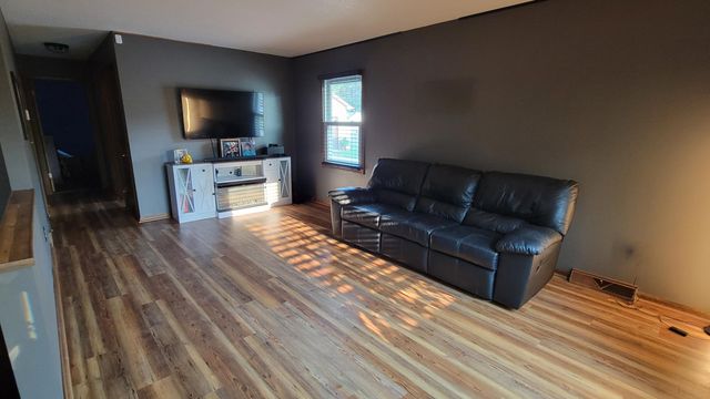 512 Faircrest Avenue Nw, City Of Walker, MI 49534