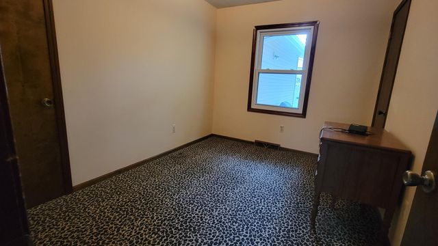 512 Faircrest Avenue Nw, City Of Walker, MI 49534