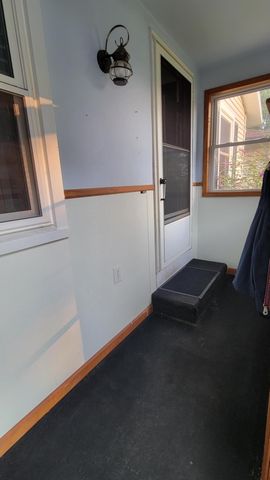512 Faircrest Avenue Nw, City Of Walker, MI 49534