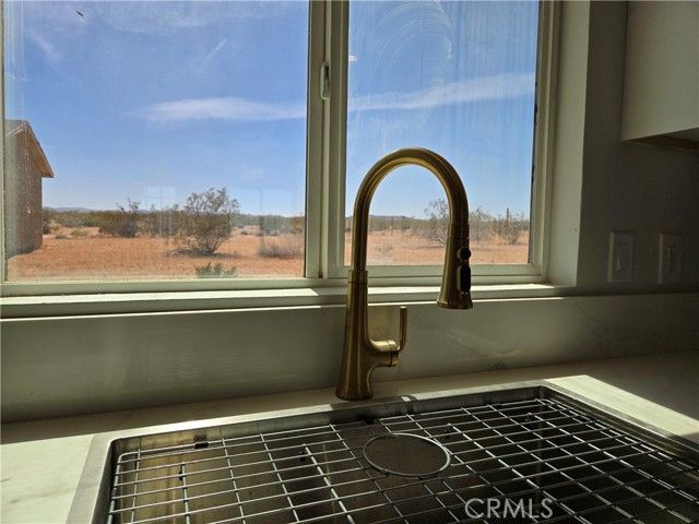 60033 Sespe, Landers, CA 92285