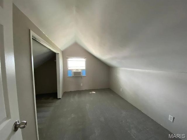 30 S 21st Street, Belleville, IL 62226