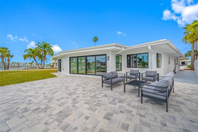 370 59TH AVENUE, St Pete Beach, FL 33706