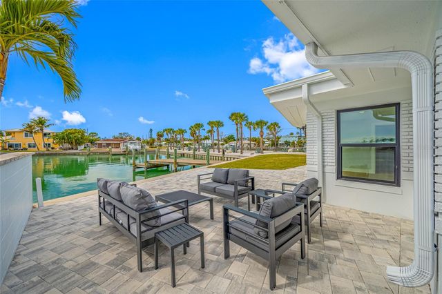 370 59TH AVENUE, St Pete Beach, FL 33706