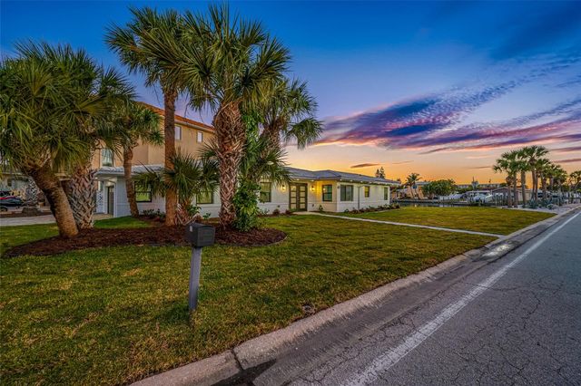 370 59TH AVENUE, St Pete Beach, FL 33706